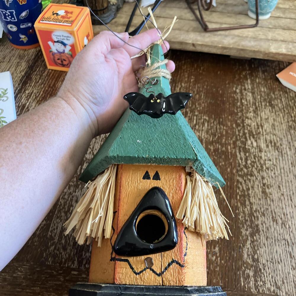 Decorative Halloween Wooden Birdhouse Scarecrow BATS Unused FALL Decor Country